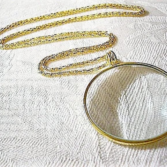 Magnifying Glass Necklace Gold Tone Vintage 5x Power - Picture 3 of 7
